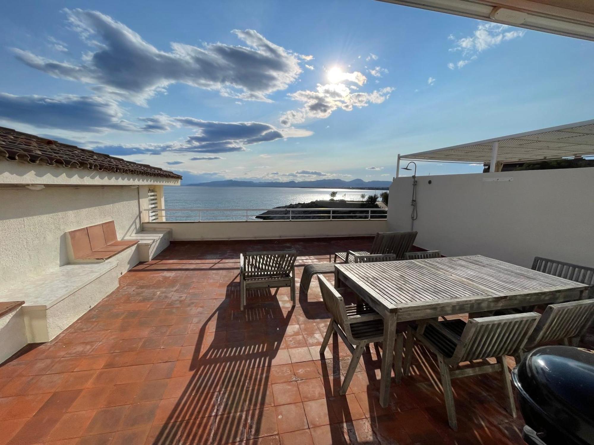 Apartamento Rits Beachfront サロウ エクステリア 写真