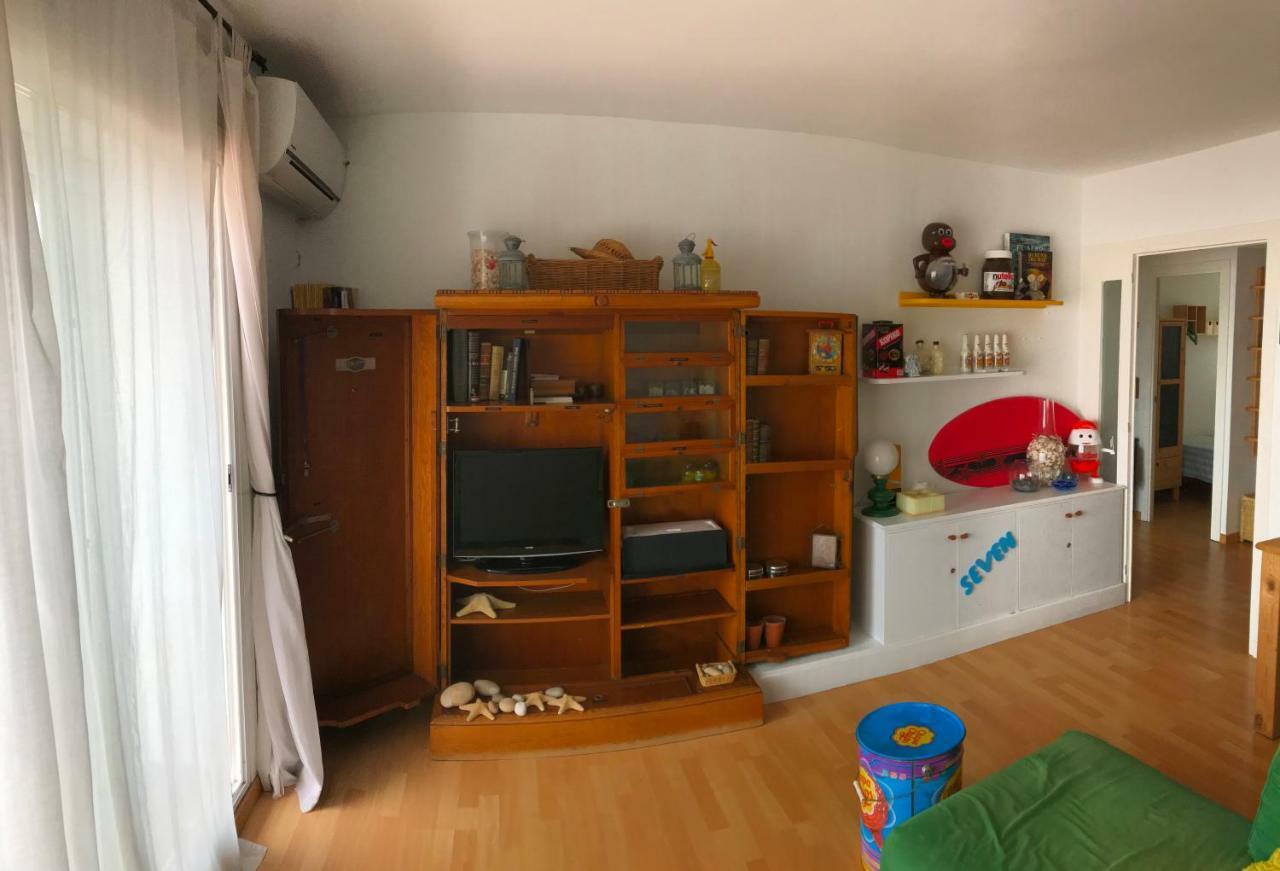 Apartamento Rits Beachfront サロウ エクステリア 写真